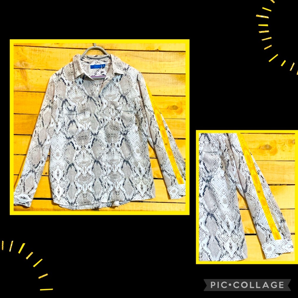 •Apt. 9 Long Sleeve Snakeskin Button Down Top• - Picture 1 of 1
